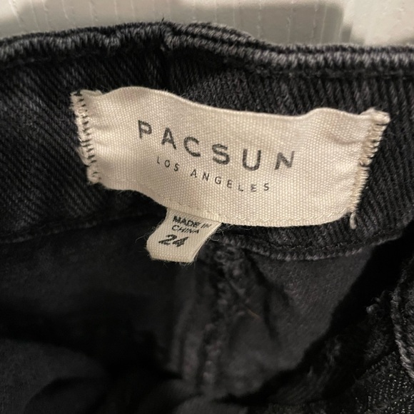 PacSun Distressed Mini Skirt - Black - 24 inch waist - Picture 8 of 8